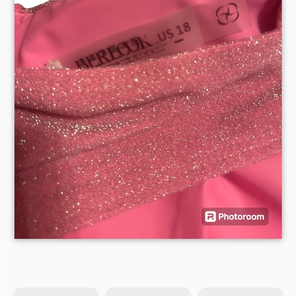 Swimsuit top NWT - Picture 2 of 6